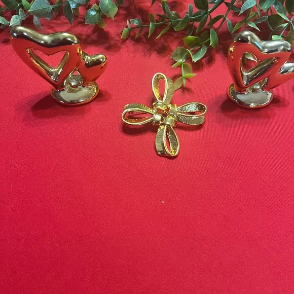 Golden Cross Bow Ribbon Brooch, Fashion Accessories, Artsy Vintage Corsage - Picture 1 of 1